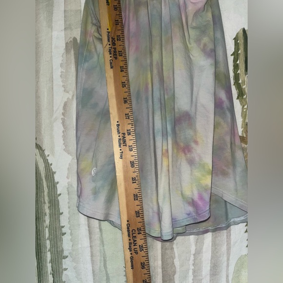 Lululemon Custom Tie Dyed Tank 🌵4 - Picture 3 of 10